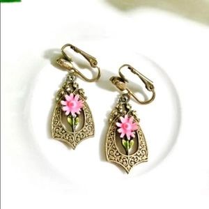 Vintage Signed ART Arthur Pepper Clip On Earrings